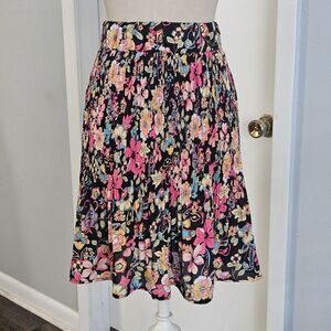 Status By‎ Chenault Pleated Floral Skirt Size:Small